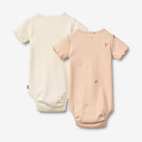 Wheat Main 2 Kortærmet body Maren Body 2475 rose flowers