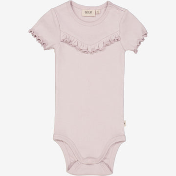 Wheat Main  Kortærmet Flæse Rib Body Underwear/Bodies 1354 soft lilac