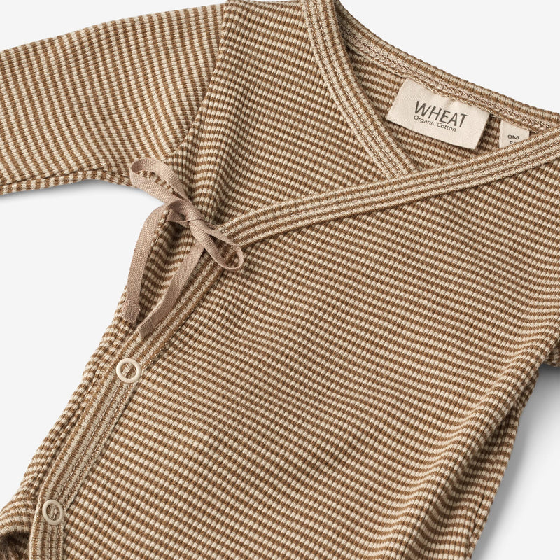 Wheat Main  Langærmet Slå-om Body Chia | Baby Underwear/Bodies 3238 beige rib stripe