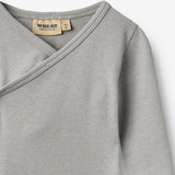 Wheat Main Langærmet Slå-om Body Pil Body 1024 slightly blue