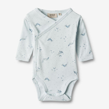 Wheat Main   Langærmet Slå-om Body Pil Underwear/Bodies 4032 light blue whales