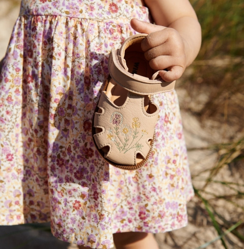 Wheat Footwear   Lowe Sandal Prewalker Sandals 9009 beige rose