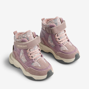 Wheat Footwear Sneaker Bootie Muni 2.0 Tex Boot 9671 dry rose flowers