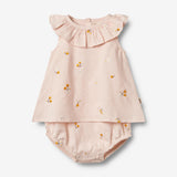 Wheat Main Sommerdragt Ingeborg Suit 9435 powder yellow cherries