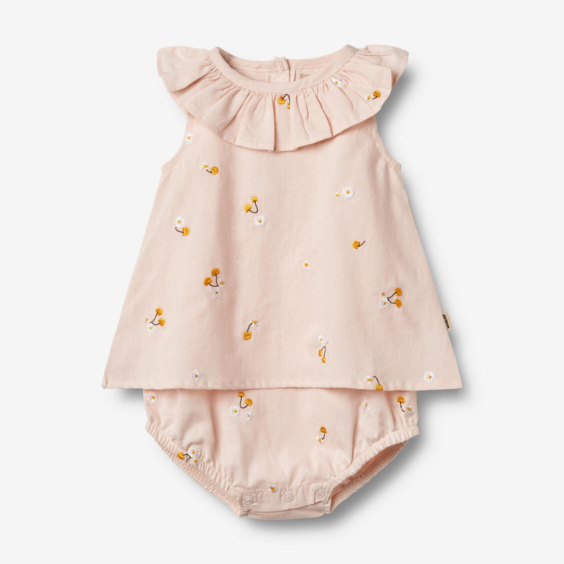 Wheat Main Sommerdragt Ingeborg Suit 9435 powder yellow cherries
