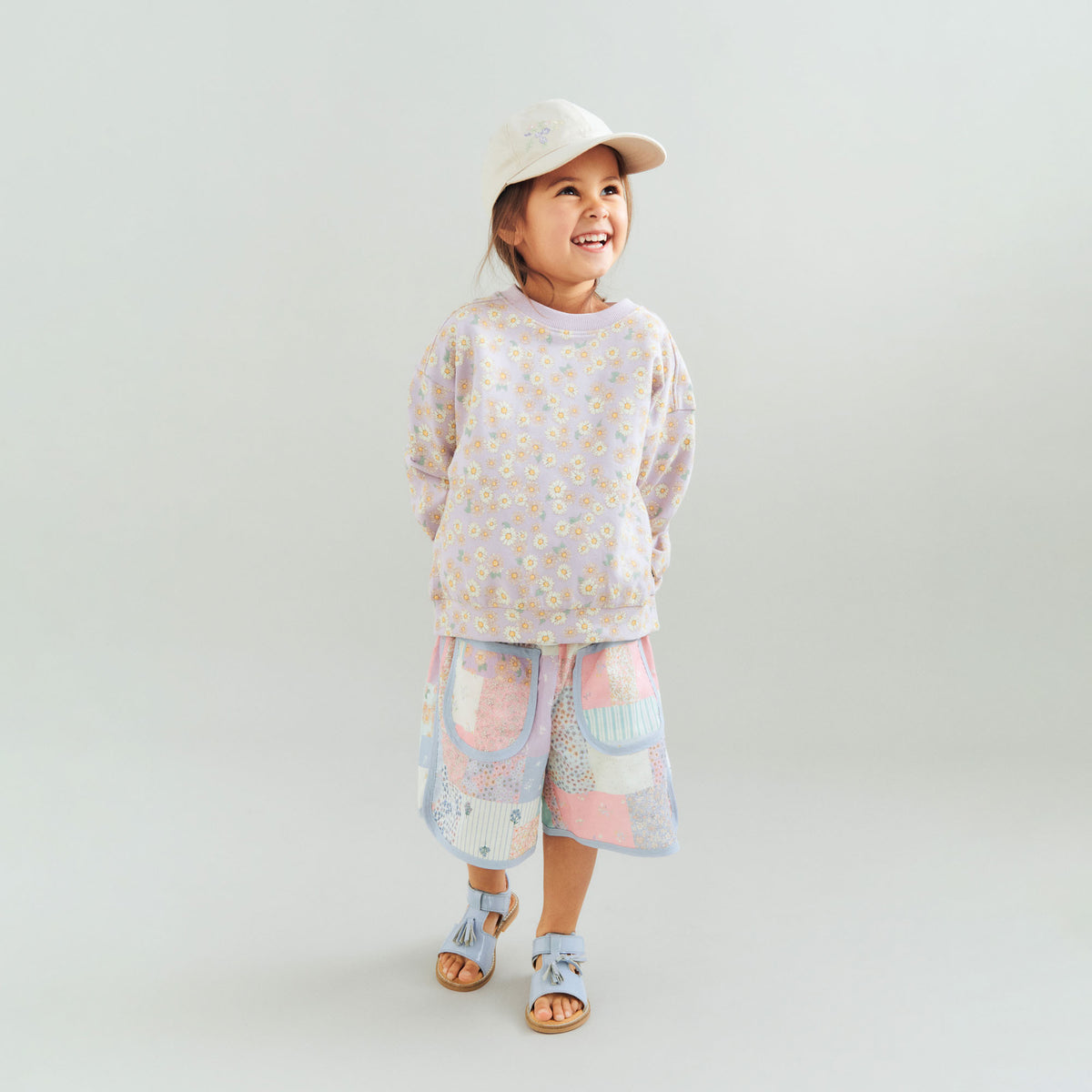 Wheat Main Sweatshirt Lia Sweatshirt 2425 lavender daisies