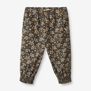 Wheat Main  Foret Bukser Sara | Baby Trousers 0027 black coal flowers
