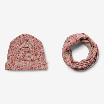 Wheat Wool  Sæt af 1 Uld Hue og 1 Halsedisse Arta Acc 2392 cherry flowers